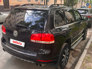2006 Volkswagen Touareg I, чёрный, 899999 рублей, вид 3