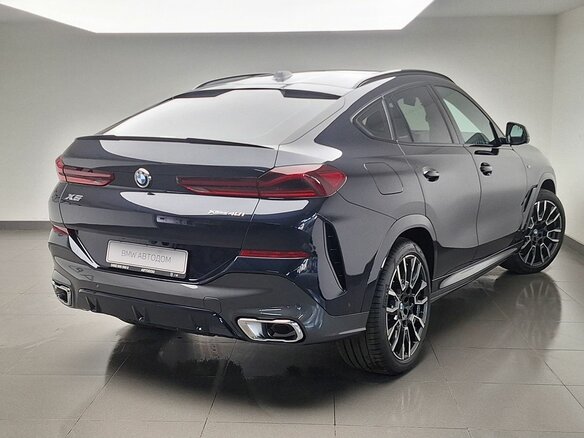 2025 BMW X6 40i III (G06) Рестайлинг, чёрный, 15150000 рублей - вид 2