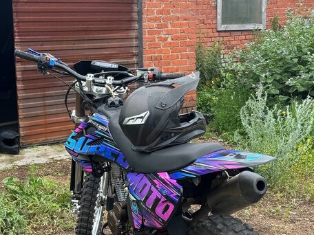 2024 Aprilia ETX 250, пурпурный, 119999 рублей, вид 2