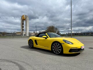 2020 Porsche Boxster GTS IV 718 (982), жёлтый, 9300000 рублей, вид 4
