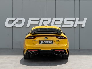2018 Kia Stinger I, жёлтый, 2770000 рублей, вид 4