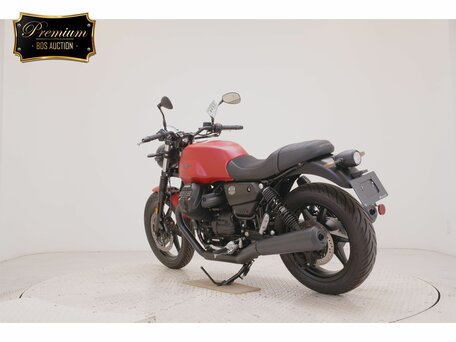 2023 Moto Guzzi V 7, красный, 860000 рублей, вид 5