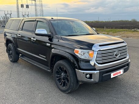 2014 Toyota Tundra CrewMax II Рестайлинг, чёрный, 4100000 рублей, вид 2