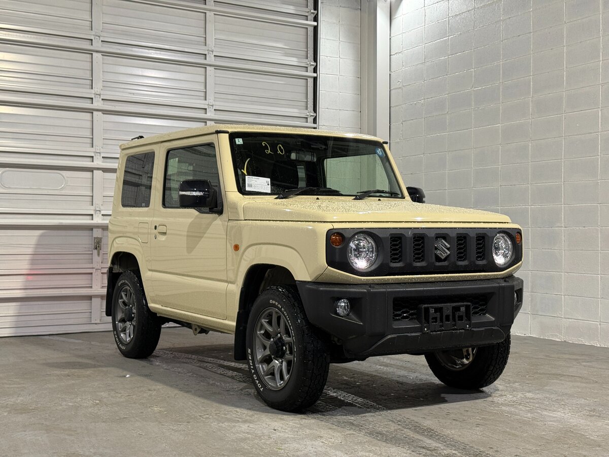 Открыть фотографии: Suzuki Jimny IV
