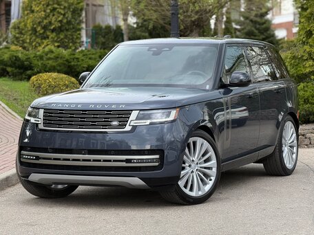 2025 Land Rover Range Rover P400 MHEV V, серый, 18540000 рублей, вид 1