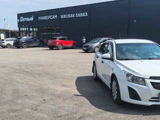 2015 Chevrolet Cruze I Рестайлинг, белый, 970000 рублей, вид 2