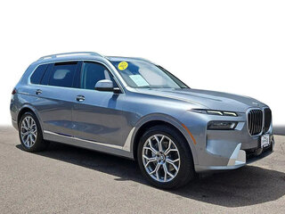 2023 BMW X7 40i I (G07) Рестайлинг, серебристый, 9627874 рублей, вид 3