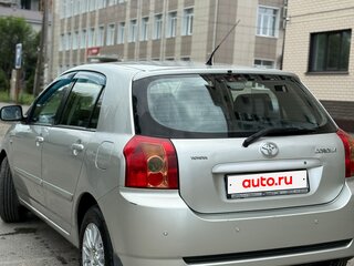 2005 Toyota Corolla IX (E120, E130) Рестайлинг, серебристый, 650000 рублей, вид 3