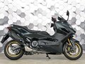 2023 Yamaha TMAX, чёрный - вид 2