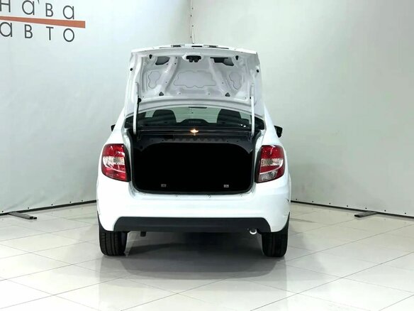 2026 Lada (ВАЗ) Granta I Рестайлинг, белый, 1068000 рублей - вид 9
