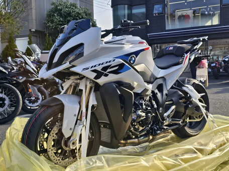 2025 BMW S 1000 XR, белый, 2450000 рублей, вид 1