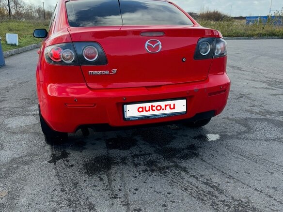 2008 Mazda 3 I (BK) Рестайлинг, красный, 650000 рублей - вид 3