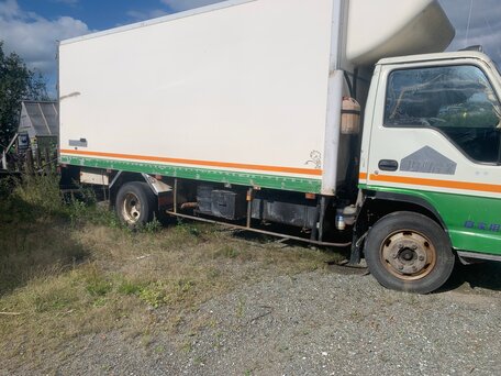 1995 Isuzu ELF KV600, белый, 800000 рублей, вид 3