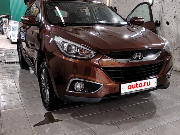 2013 Hyundai ix35 I Рестайлинг, коричневый - вид 3
