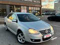 2010 Volkswagen Jetta V, серебристый