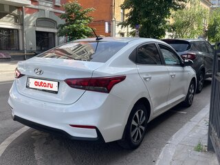 2018 Hyundai Solaris II, белый, 900000 рублей, вид 2