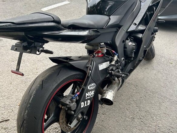 2006 Yamaha YZF-R6, чёрный, 900000 рублей - вид 19