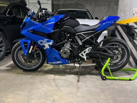 2023 Suzuki GSX-8R, синий, 910000 рублей, вид 2