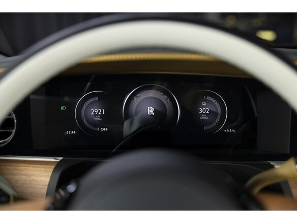 2025 Rolls-Royce Spectre I (Series I), чёрный - вид 30
