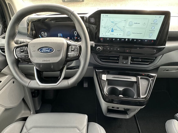 2026 Ford Tourneo Custom LWB II, чёрный, 7750000 рублей - вид 12