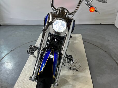 2011 Harley-Davidson Softail Custom, синий, 980000 рублей, вид 3