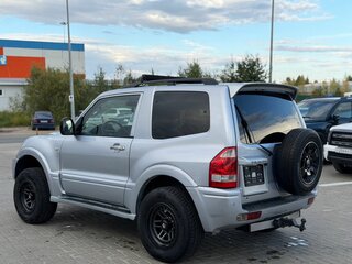 2006 Mitsubishi Pajero III Рестайлинг, серебристый, 650000 рублей, вид 5