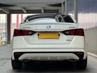 2022 Nissan Altima VI (L34), белый, 1630000 рублей, вид 4