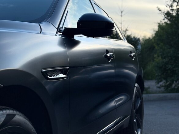 2018 Jaguar F-Pace I, чёрный, 2990000 рублей - вид 18