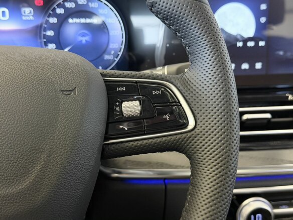 2025 Hongqi HS5 I Рестайлинг, чёрный, 4699000 рублей - вид 16