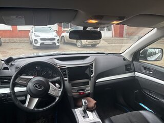 2010 Subaru Outback IV, серебристый, 1300000 рублей, вид 5