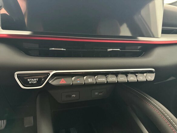 2026 Geely Coolray I Рестайлинг 2, серый - вид 9