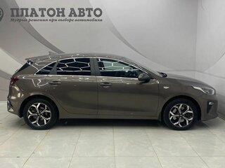 2020 Kia Ceed III, серый, 1925000 рублей, вид 4