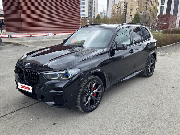 2022 BMW X5 40i IV (G05/G18), чёрный, 10810000 рублей
