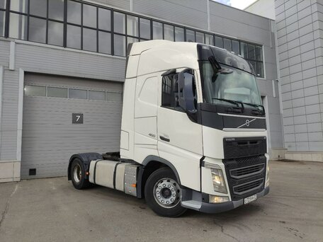 2016 Volvo FH, белый, 7050000 рублей, вид 3