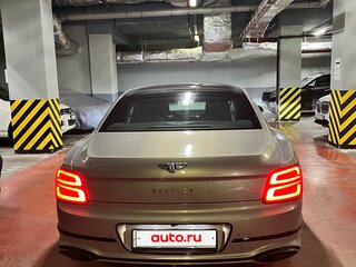 2020 Bentley Flying Spur III, серебристый, 15700000 рублей, вид 3