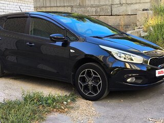 2013 Kia Ceed II, чёрный, 950000 рублей, вид 4