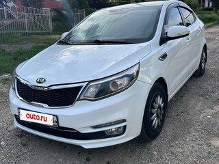 2016 Kia Rio III Рестайлинг, белый, 850000 рублей, вид 1