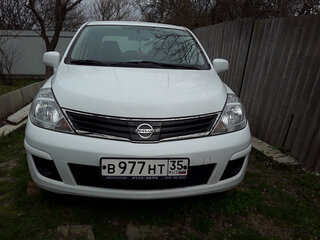 2011 Nissan Tiida I Рестайлинг, белый, 730000 рублей, вид 1