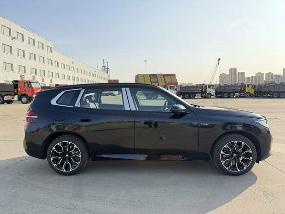 2026 BMW X3 Long 30L xDrive IV (G45/G48), чёрный, 7990000 рублей - вид 5