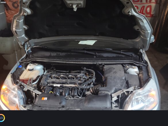 2010 Ford Focus II Рестайлинг, серебристый, 790000 рублей - вид 8