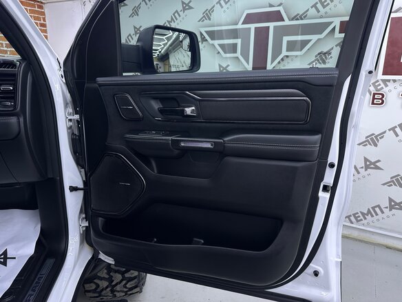2023 Ram 1500 Crew Cab TRX V, белый - вид 30