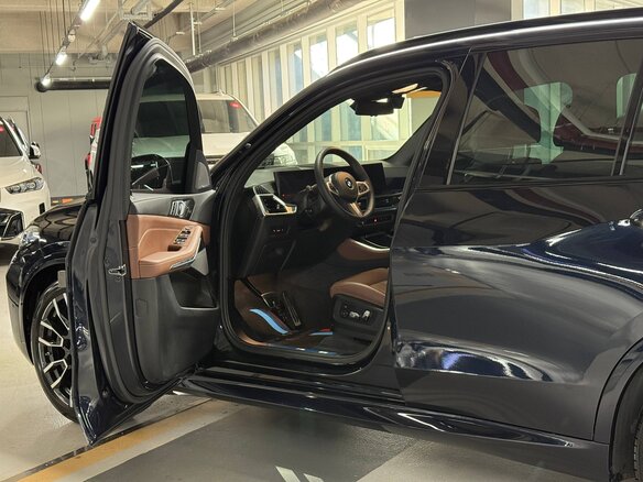 2025 BMW X5 40i IV (G05/G18) Рестайлинг, чёрный, 12050000 рублей - вид 10