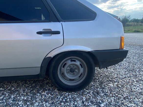2002 Lada (ВАЗ) 21093i, серебристый, 155000 рублей - вид 7