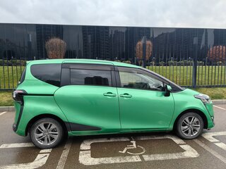 2015 Toyota Sienta II, зелёный, 1290000 рублей, вид 5