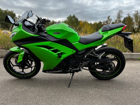 2014 Kawasaki Ninja 300, зелёный, 420000 рублей, вид 4