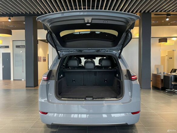 2025 Li Auto (Lixiang) L7 52.3 kWh I Рестайлинг, серый, 10590000 рублей - вид 17