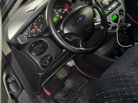2004 Ford Focus I Рестайлинг, серый - вид 10