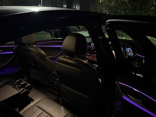 2018 BMW 5 серии 530e VII (G30/G31/G38), чёрный, 2600000 рублей, вид 4