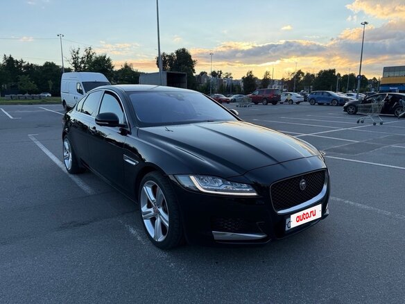 2016 Jaguar XF II, чёрный, 1950000 рублей - вид 2