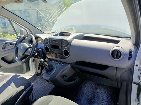 2020 Peugeot Partner, белый, 1397000 рублей, вид 3